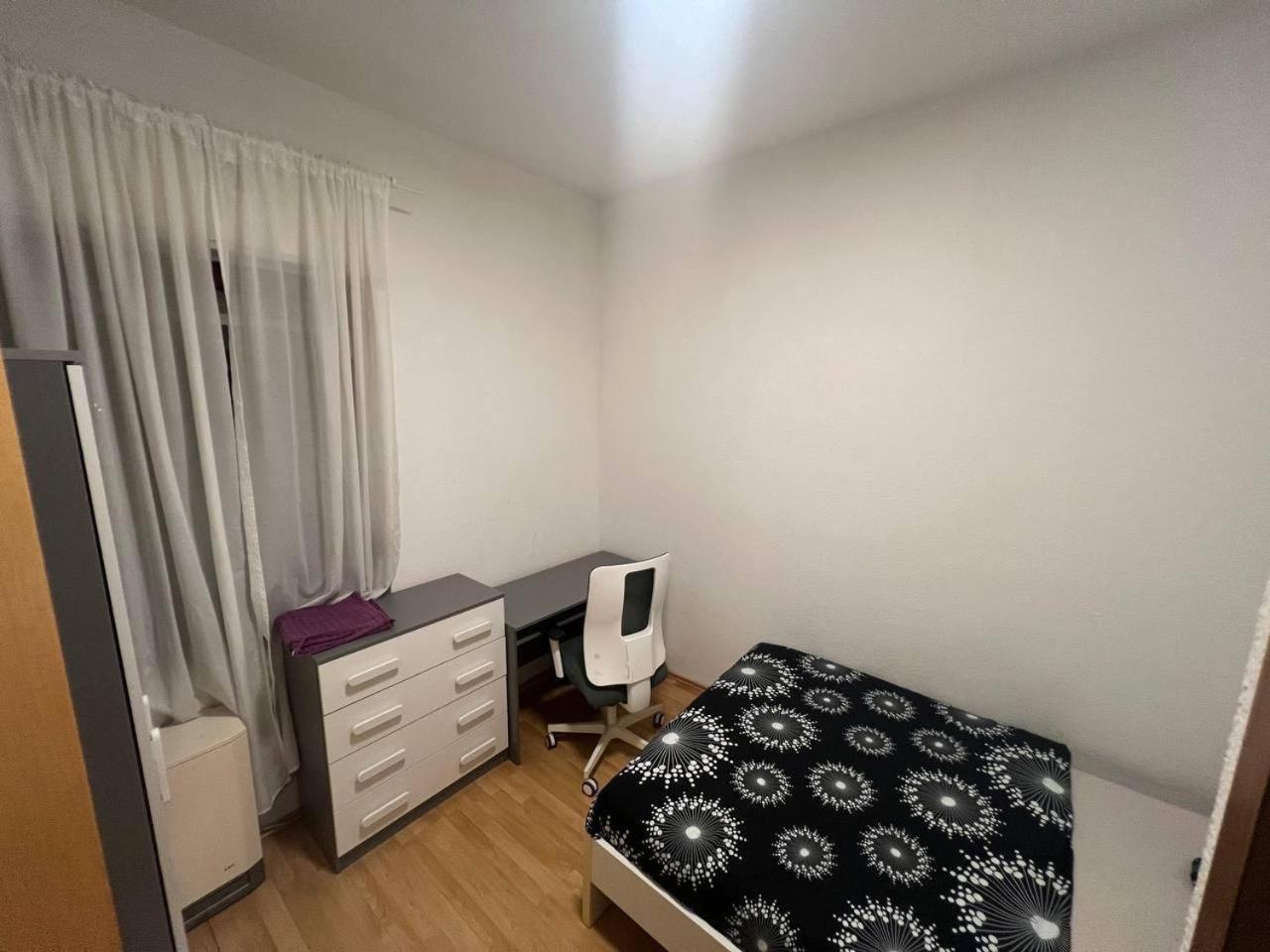 2 Room Apartament Messe Эссен Экстерьер фото